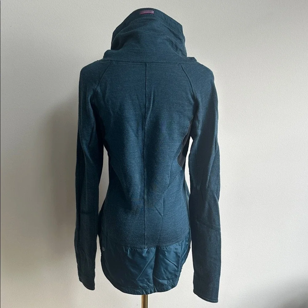 LuLuLemon Womens Wool Fitted Mock Neck Running Hiking Long Sleeve Top 8 Gorpcore